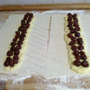 Túrós-meggyes rétes