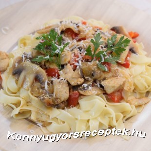 Csirkés gombás tészta